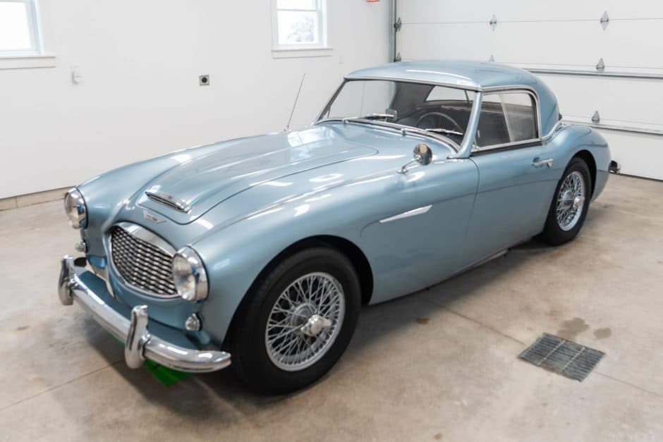 1957 Austin-Healey 100-6 sold for $30,500