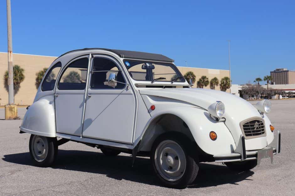 1990 Citroen 2CV sold for $12,250