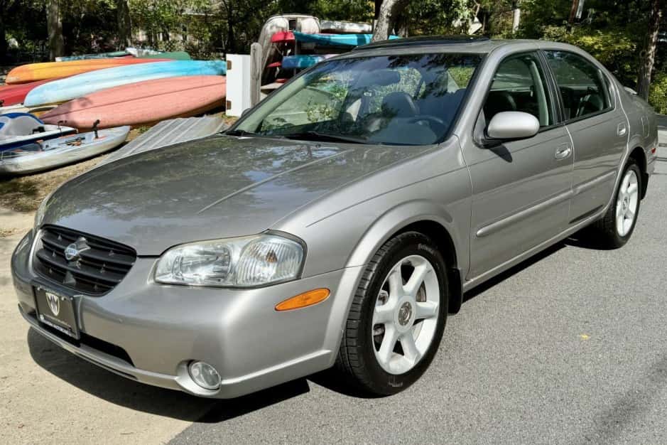 2001 Nissan Maxima sold for $5,300