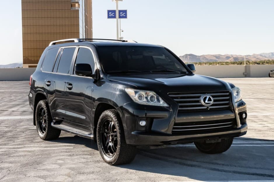 2011 Lexus LX570 sold for $35,750