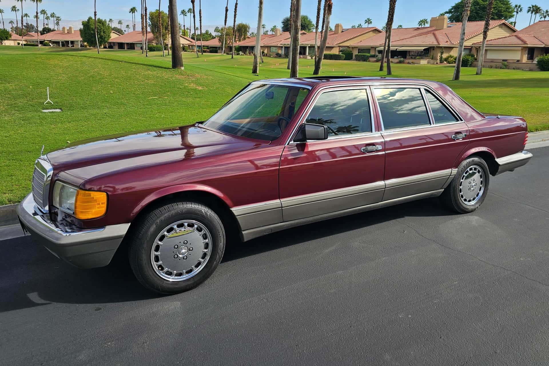 1988 Mercedes-Benz S-Class sold for $6,300