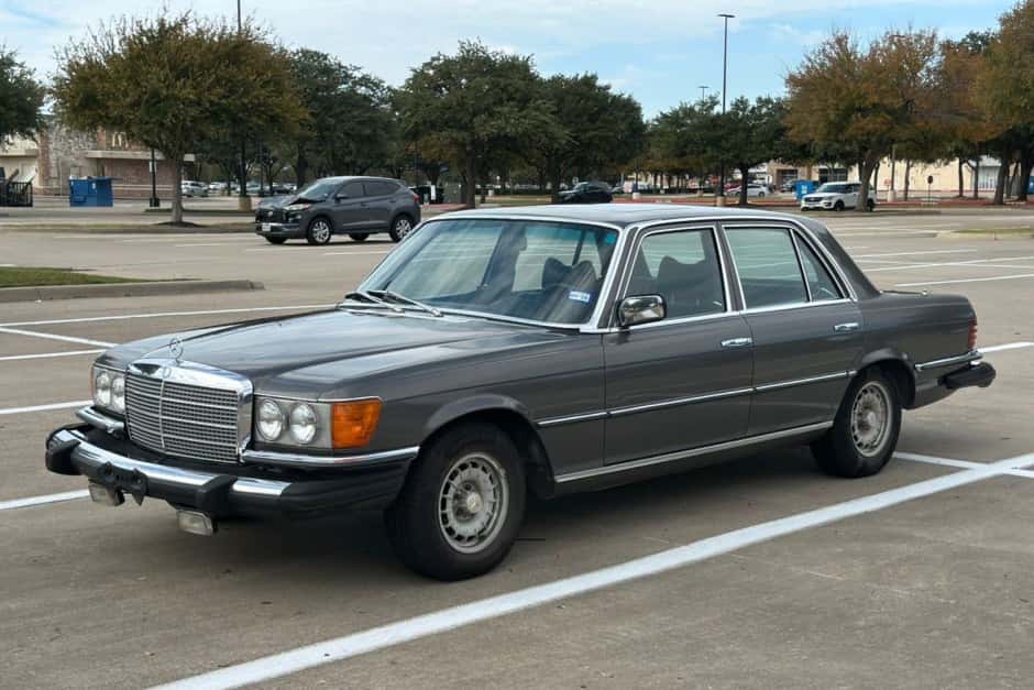 1975 Mercedes-Benz W116 S-Class sold for $6,300