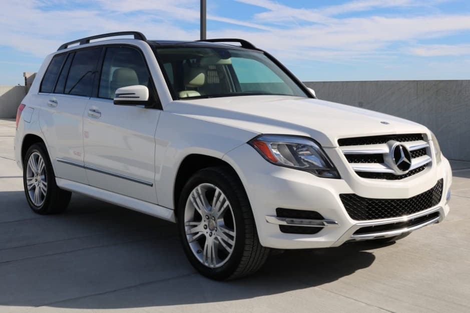 2014 Mercedes-Benz X204 GLK-Class sold for $7,300