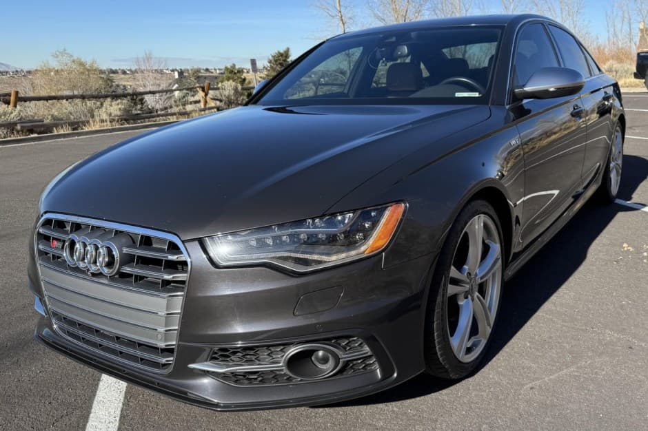 2014 Audi C7 S6 sold for $16,856