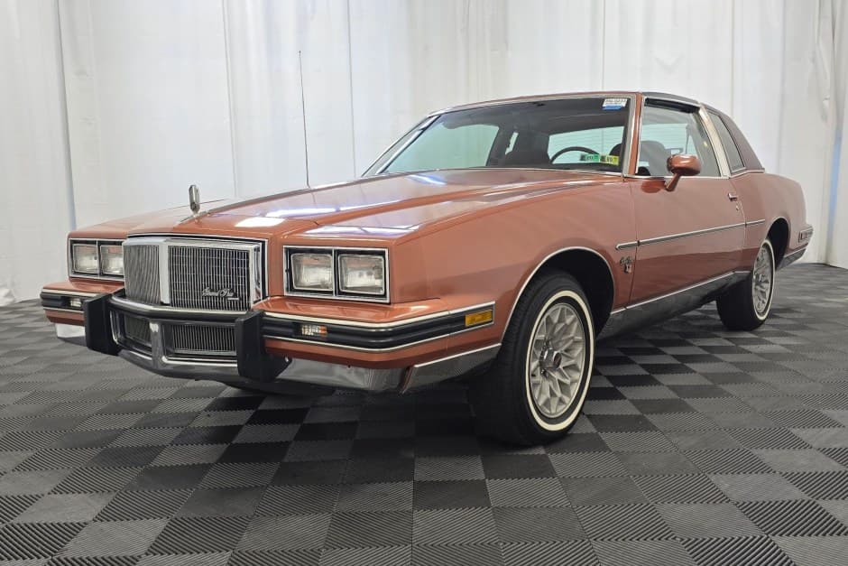 1982 Pontiac Grand Prix sold for $12,500