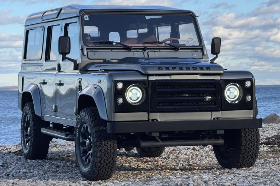 1997 Land Rover 110 / Defender 110 (Euro Spec) sold for $90,000
