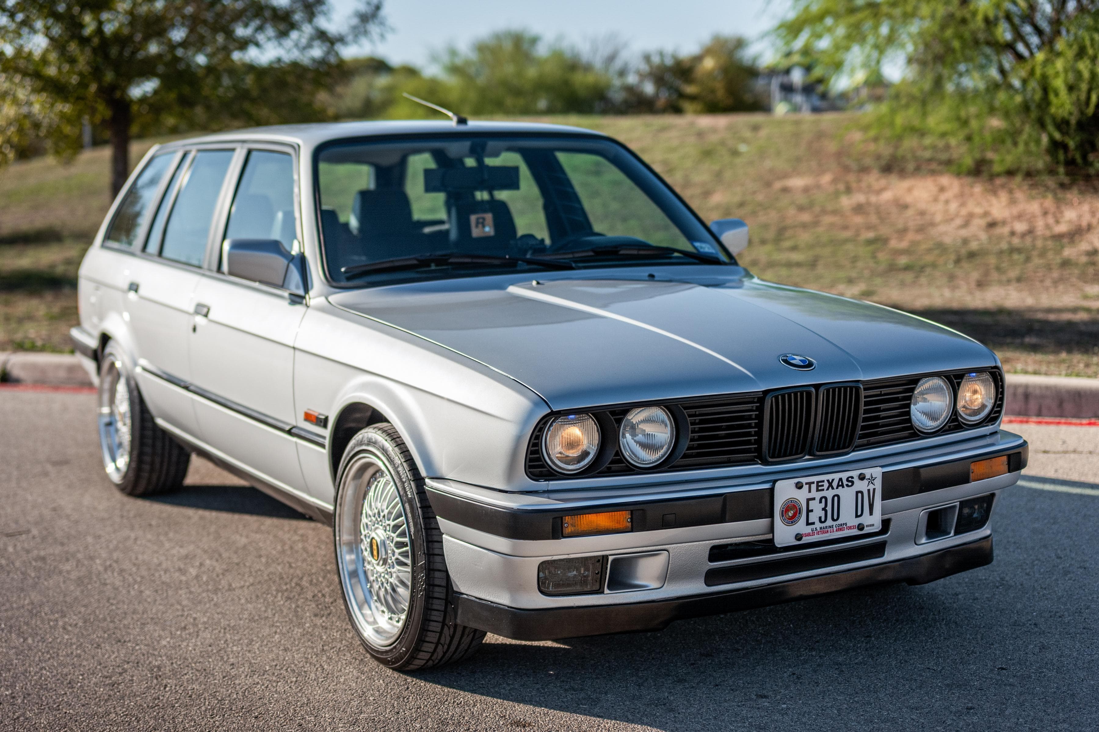1994 BMW 318i sold for $18,750