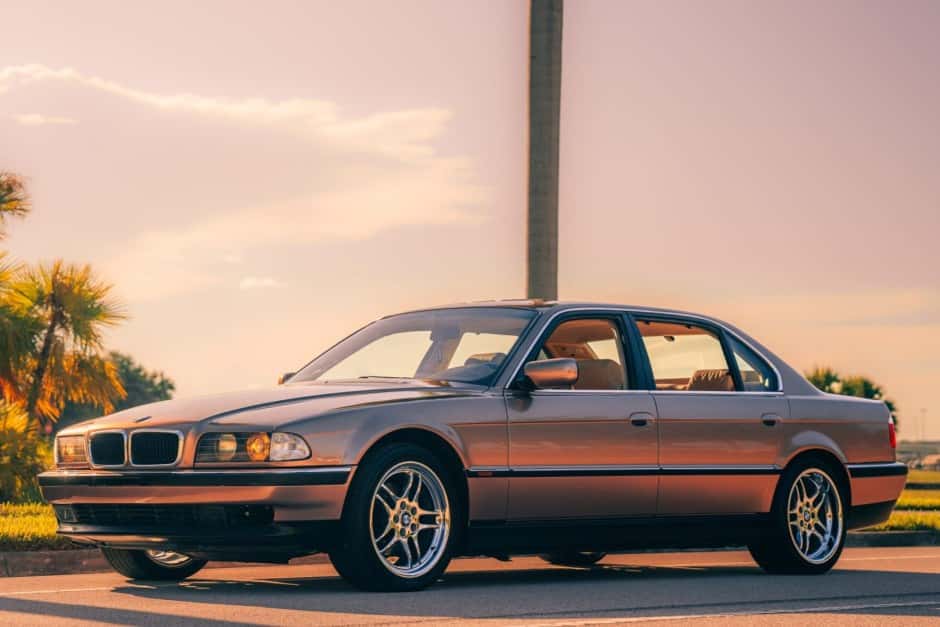 1995 BMW E38 7-Series sold for $6,100