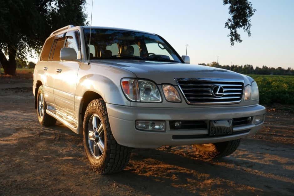 2007 Lexus LX470 sold for $28,000
