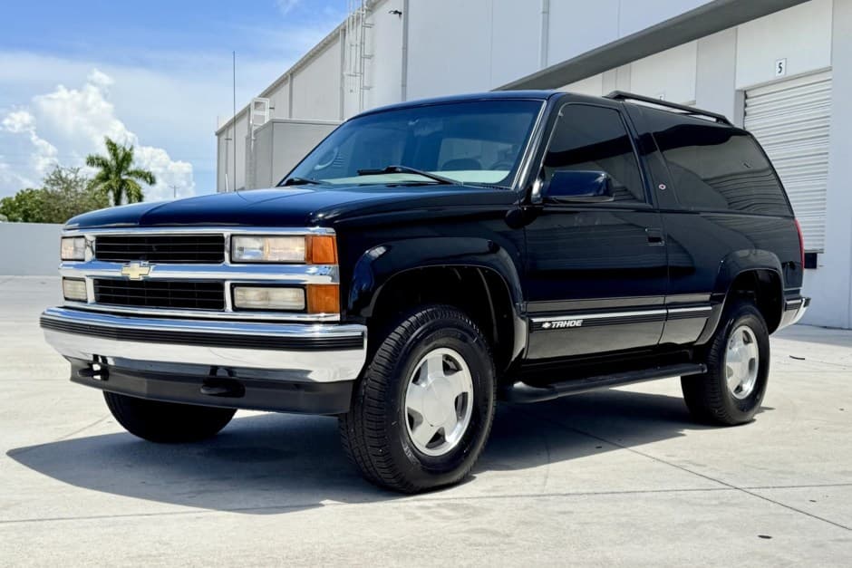 1999 Chevrolet Tahoe GMT400 sold for $21,750