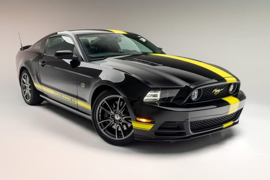 2014 Ford Mustang S197 2005-2014 sold for $31,000