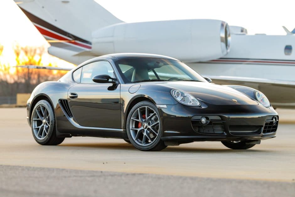 2008 Porsche 987 Cayman sold for $30,523