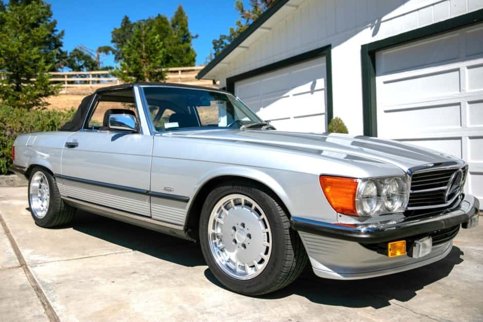 1986 Mercedes-Benz R107 SL sold for $28,000