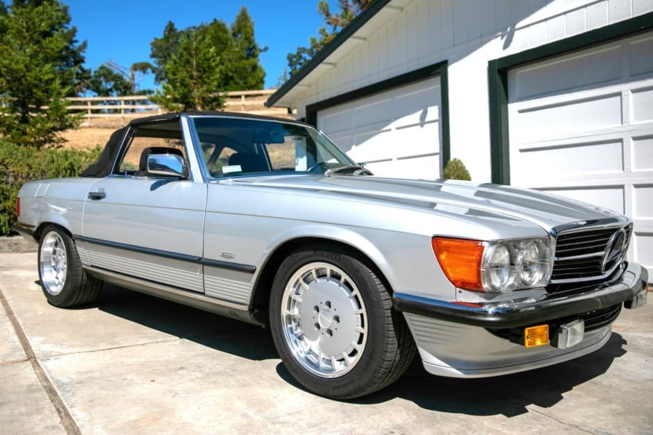 1986 Mercedes-Benz R107 SL sold for $28,000
