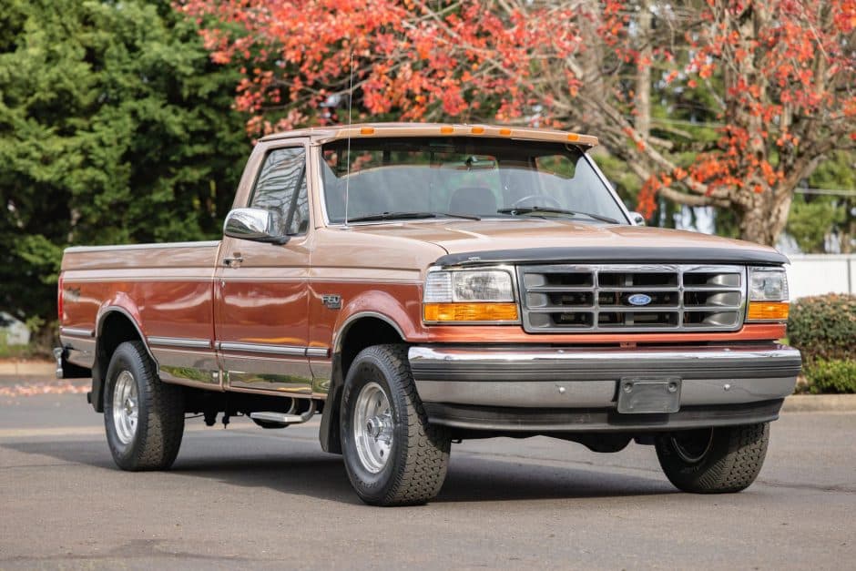 1995 Ford F-Series 1992-1997 sold for $11,800