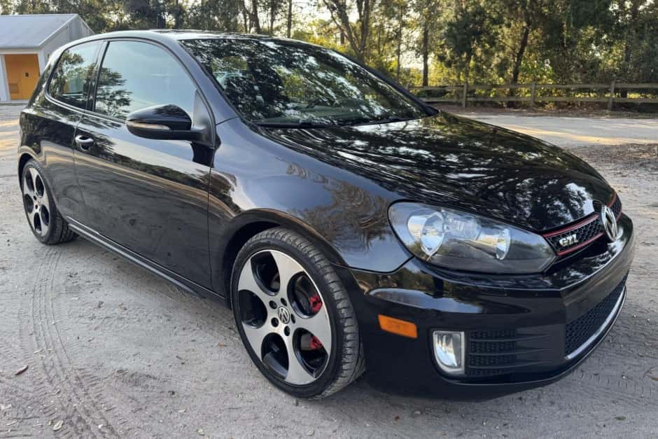 2012 Volkswagen GTI Mk6 sold for $6,312