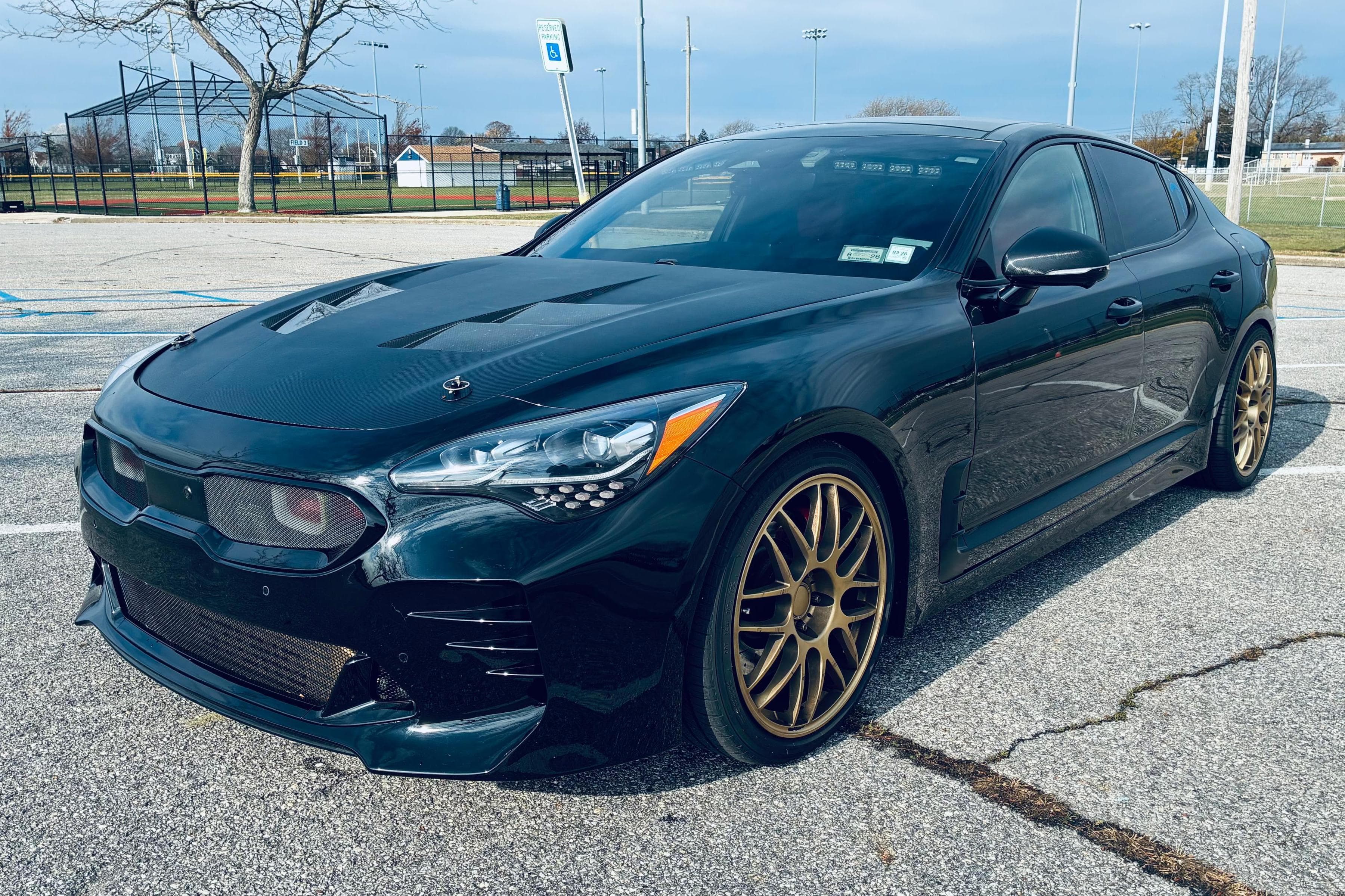 2023 Kia Stinger sold for $16,100