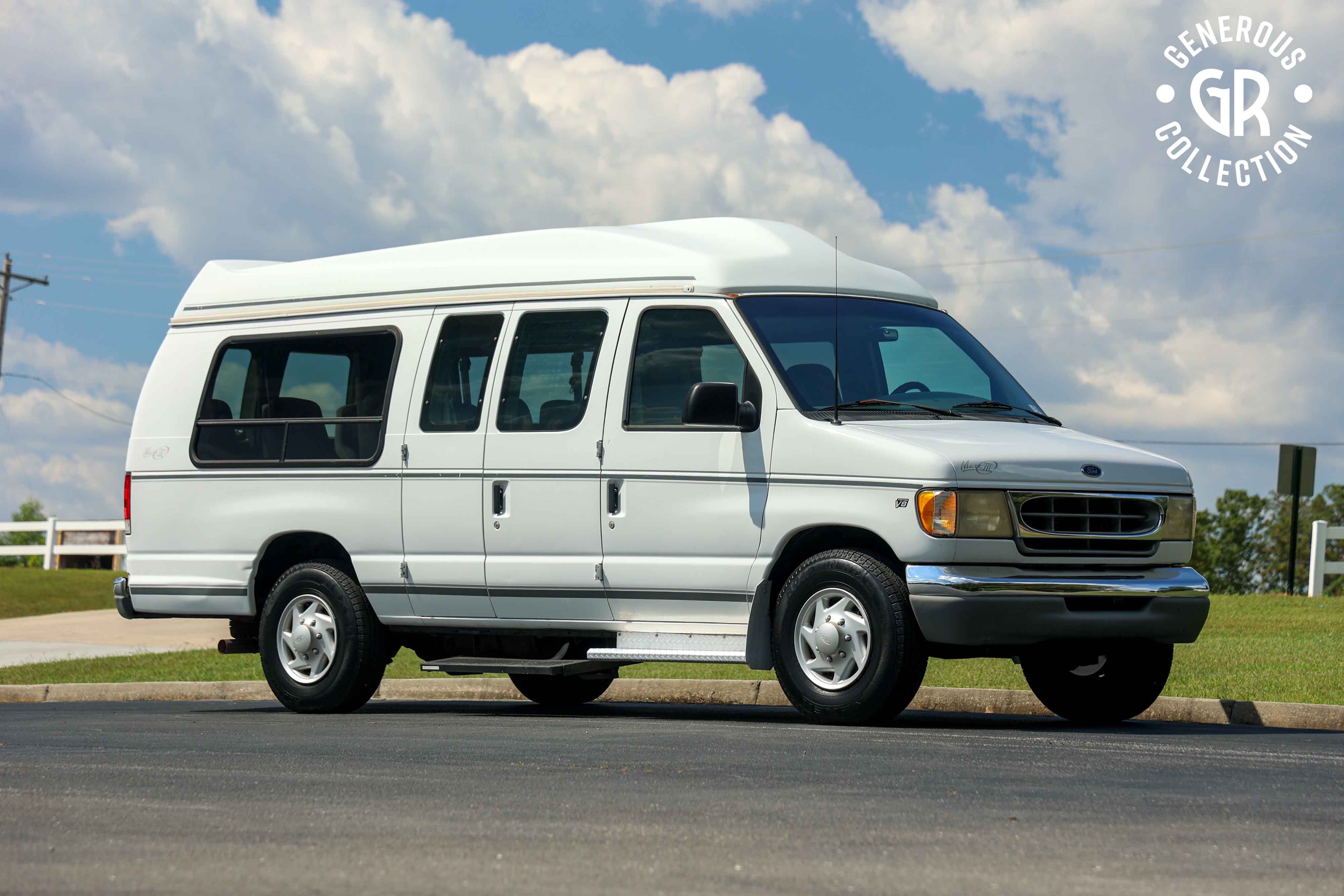 2001 Ford E-350 sold for $6,750