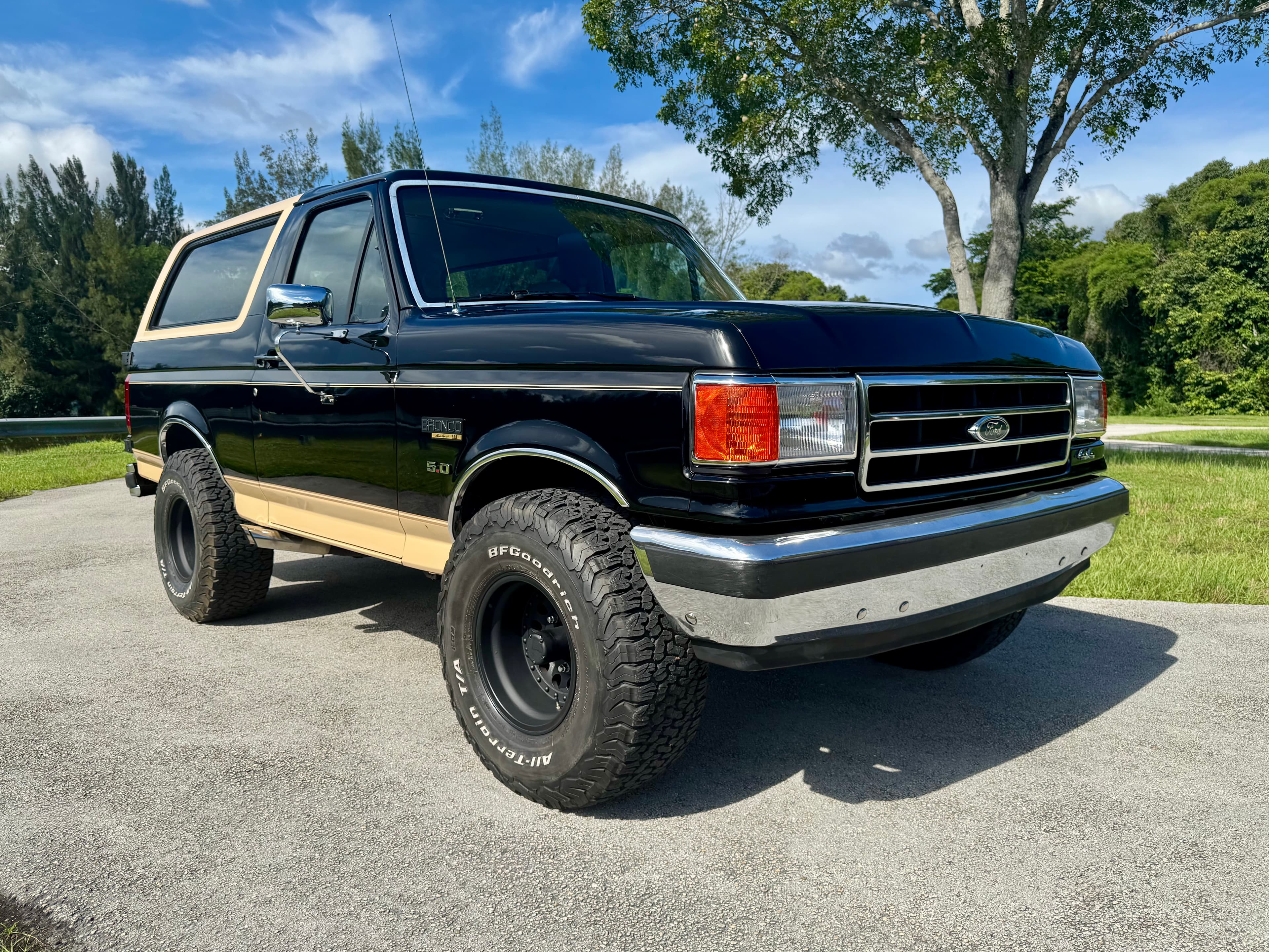 1989 Ford Bronco sold for $0