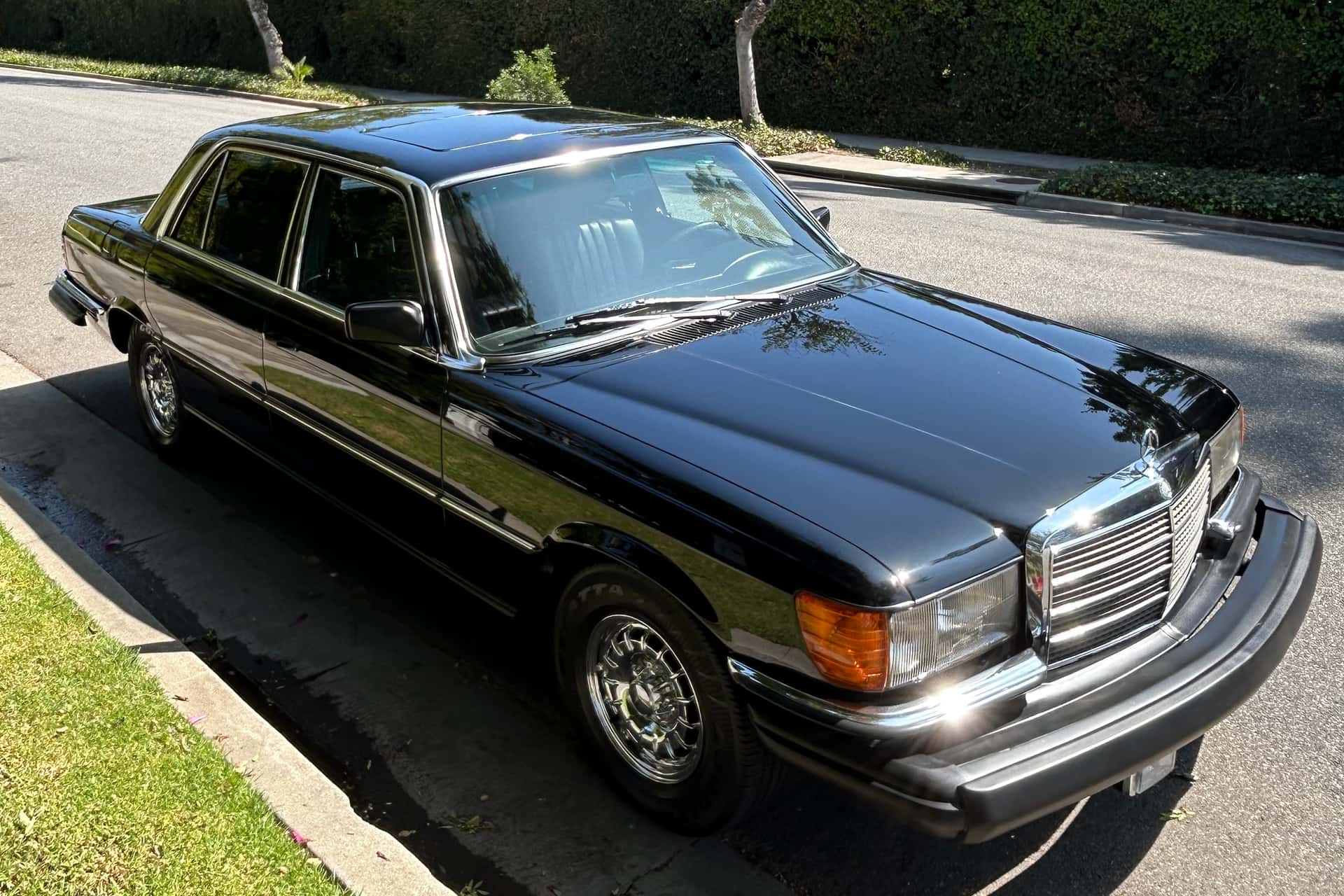 1979 Mercedes-Benz 450SEL sold for $16,669