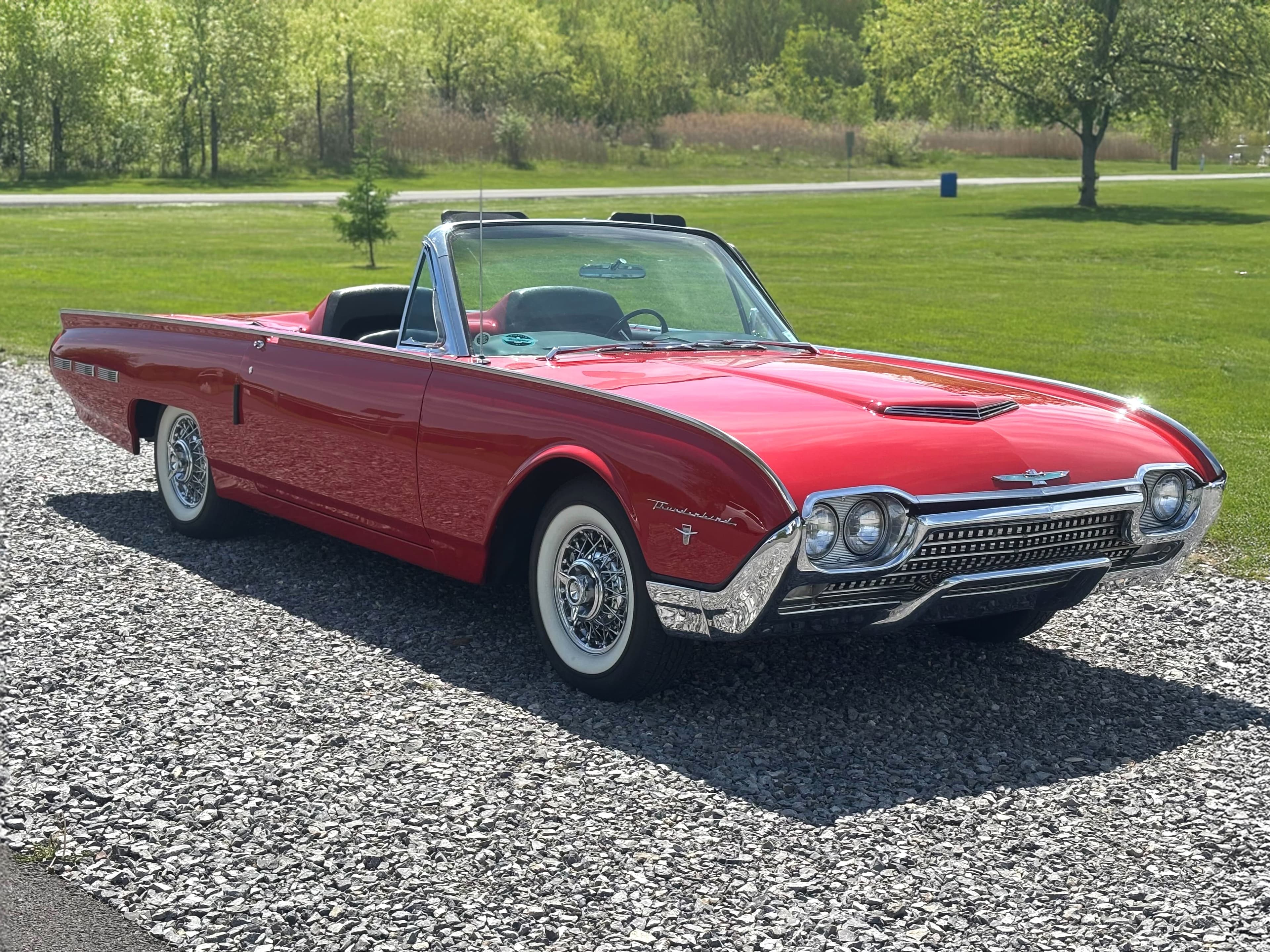 1962 Ford Thunderbird Sport Roadster sold for $0