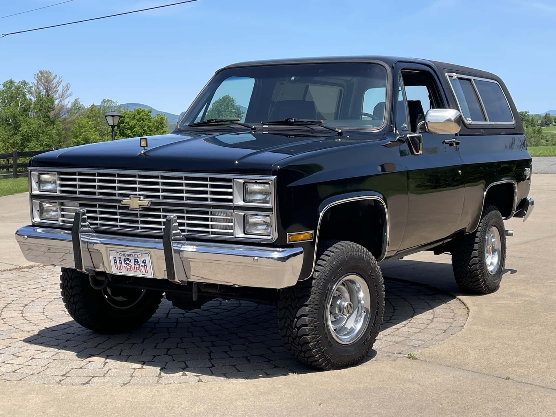 1984 Chevrolet K5 Blazer sold for $23,750