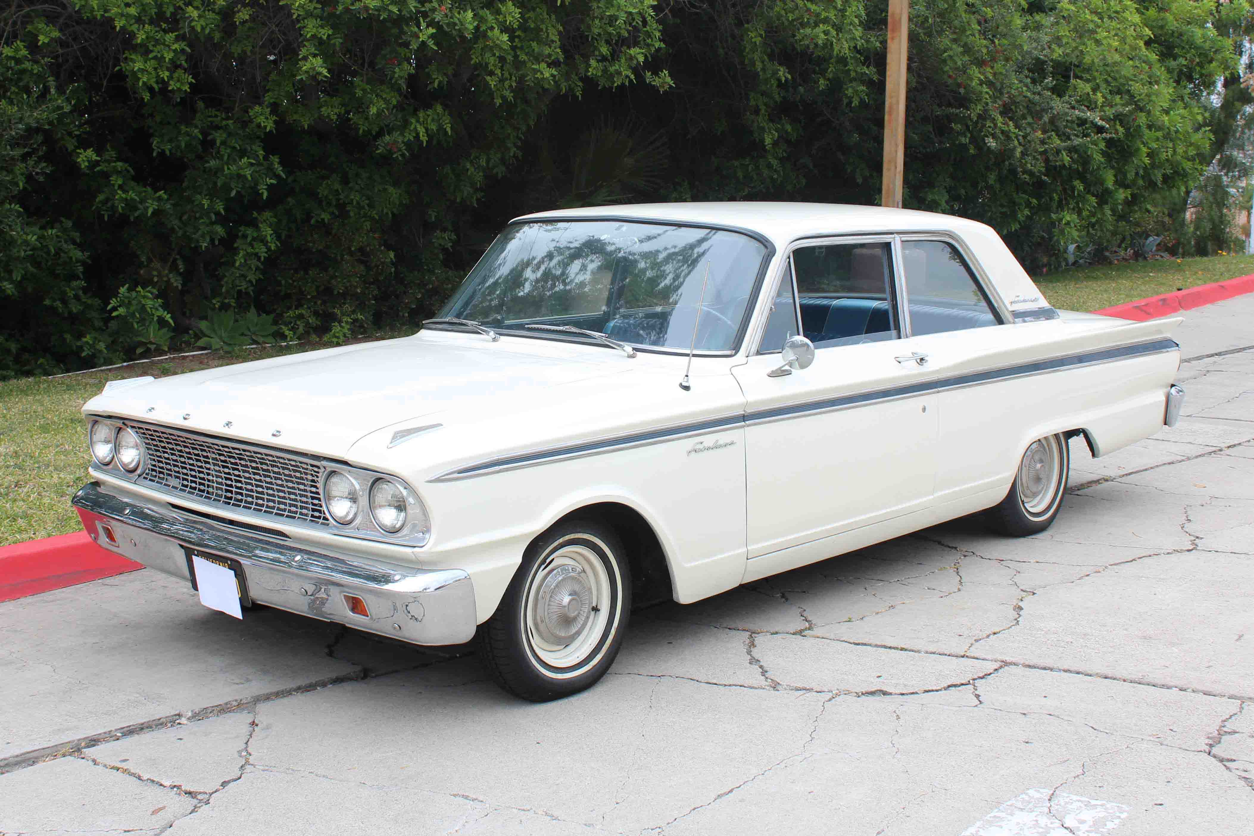 1963 Ford Fairlane 500 sold for $6,575