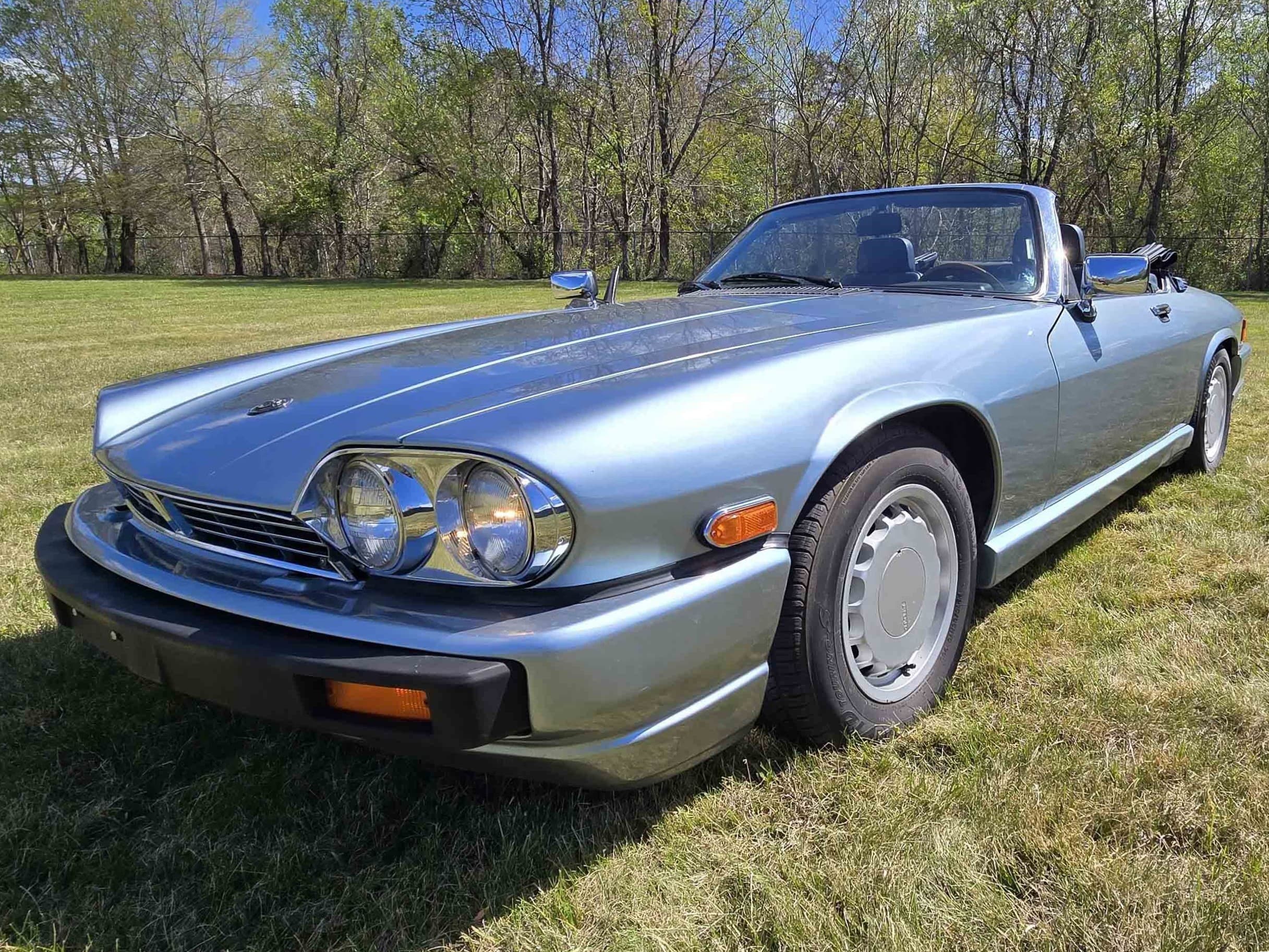 1990 Jaguar XJ-S sold for $0