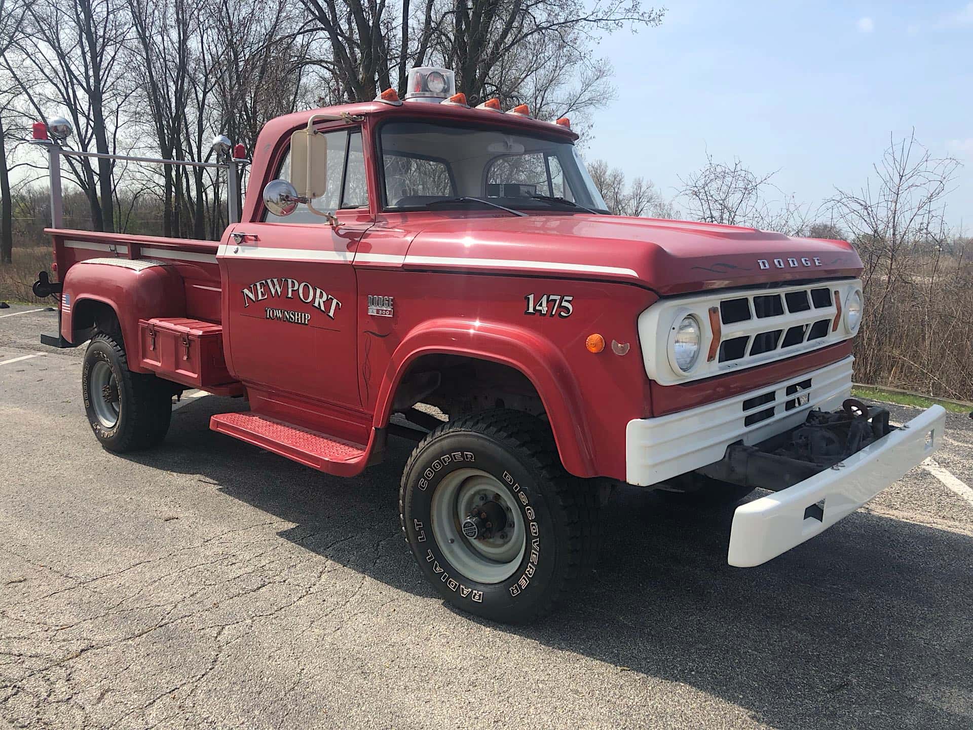 1969 Dodge W300 sold for $16,500