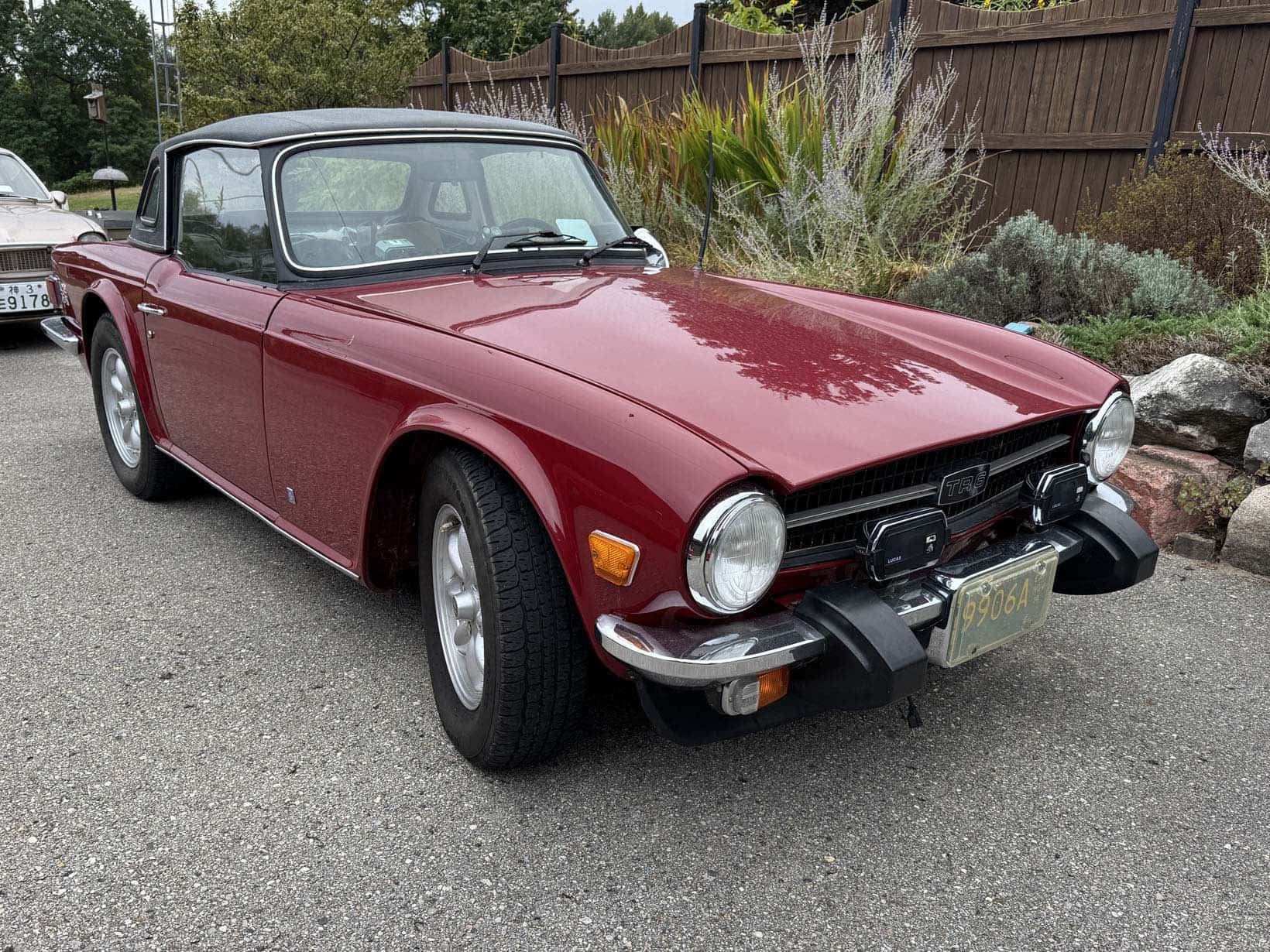 1974 Triumph TR6 sold for $10,250