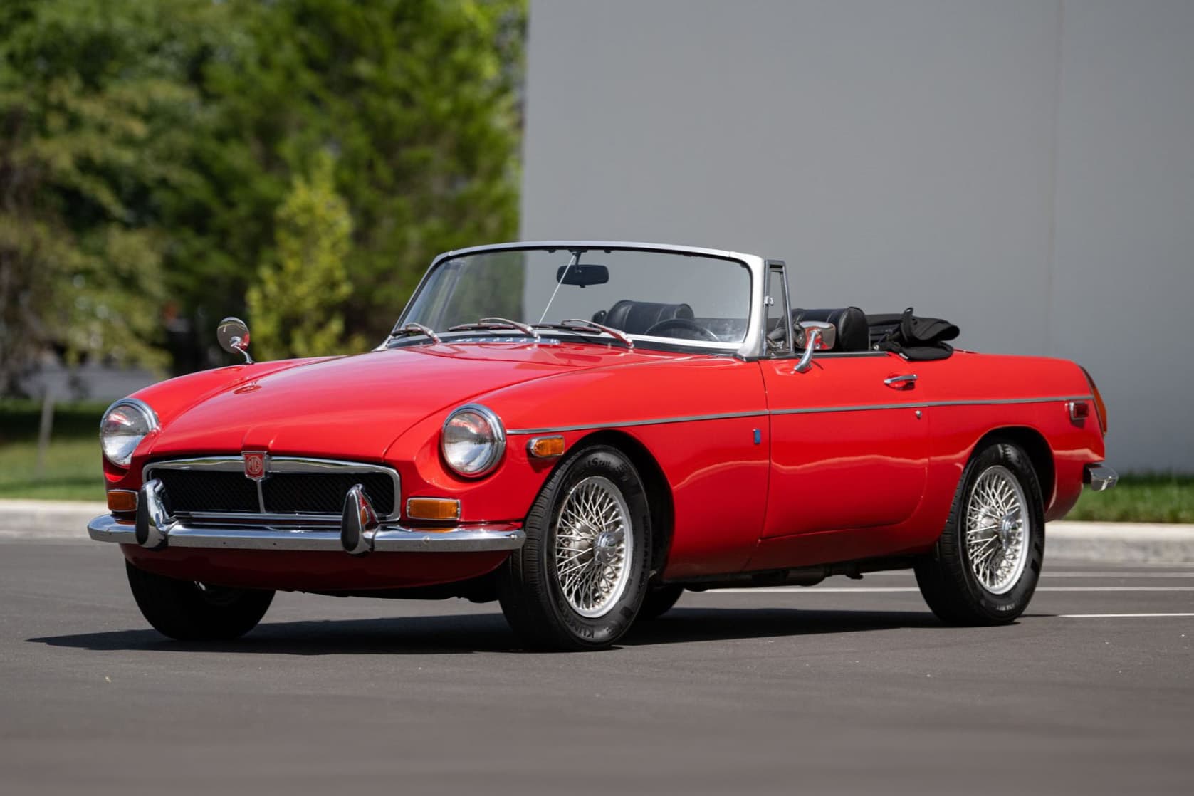 1971 MG MGB sold for $10,500