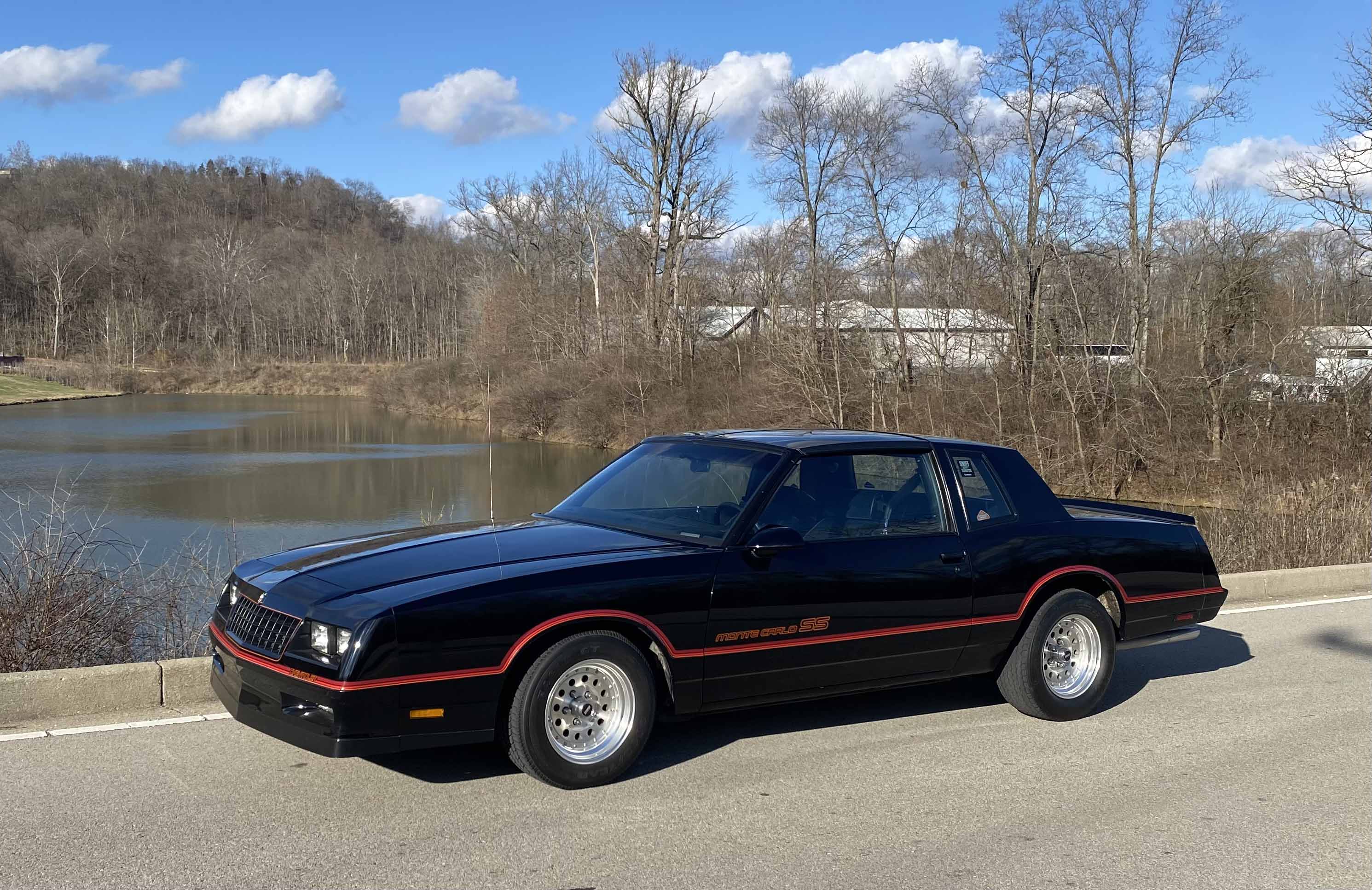 1986 Chevrolet Monte Carlo sold for $0