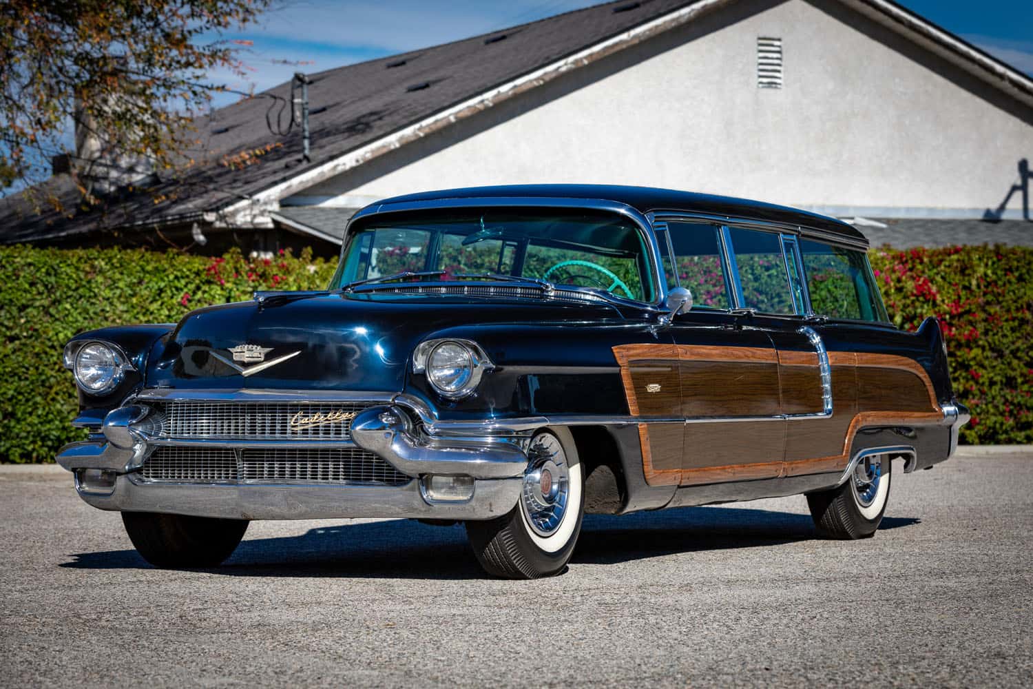 1956 Cadillac Hess & Eisenhardt View Master Station Wagon sold for $50,000