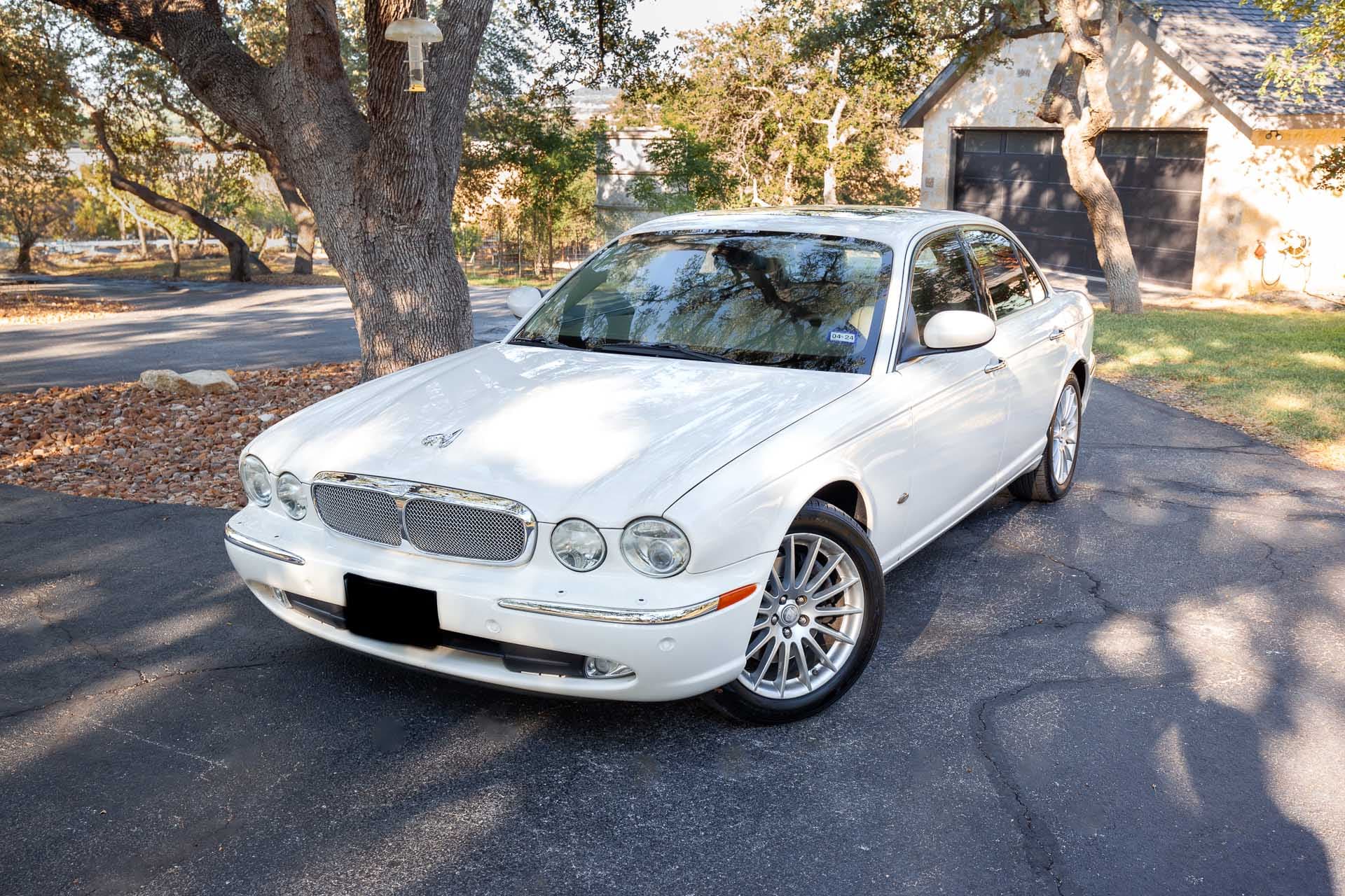 2007 Jaguar XJ8 sold for $21,750