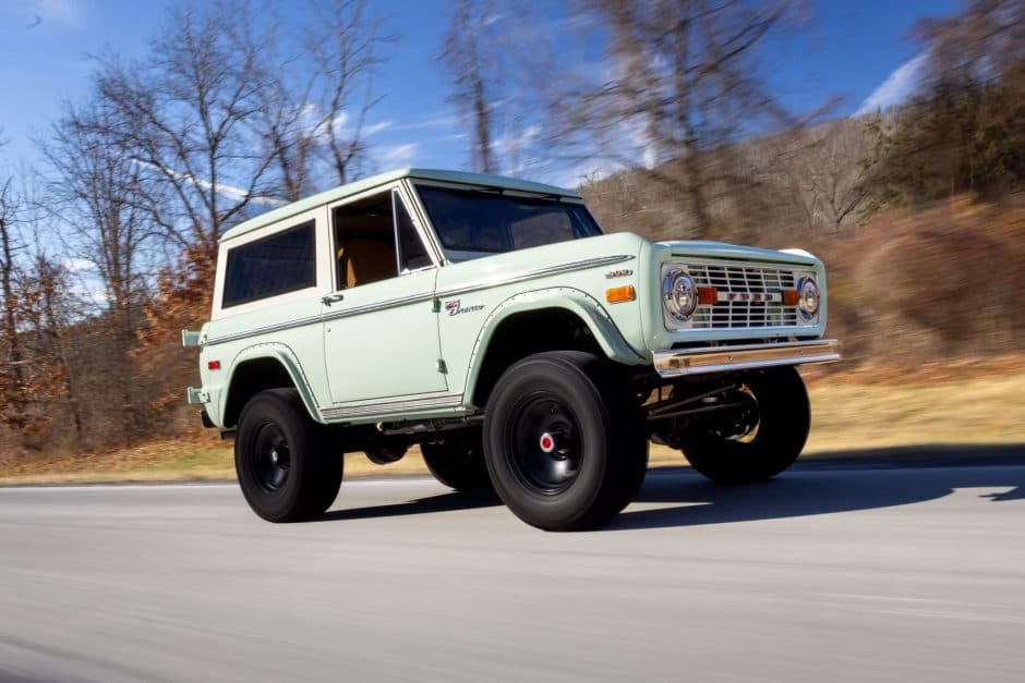 1972 Ford Bronco U13/U14/U15 1966-1977 sold for $72,000