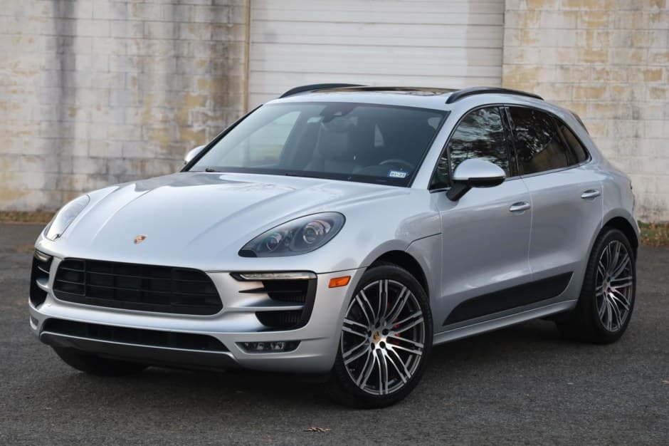 2017 Porsche Macan sold for $31,000