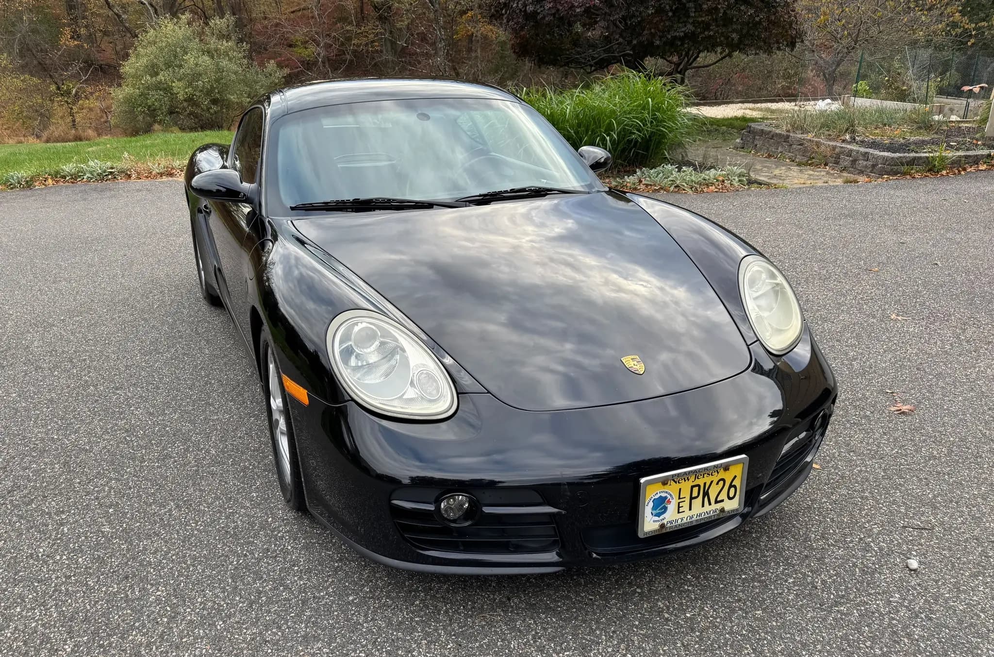 2007 Porsche Cayman sold for $16,750