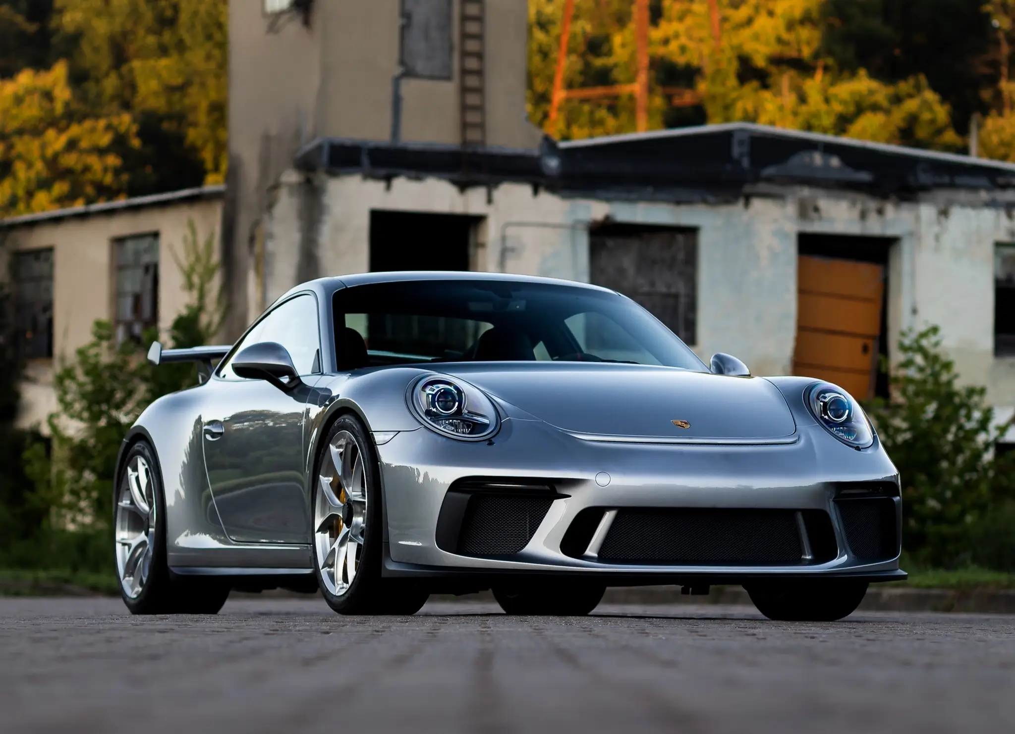2018 Porsche 911 GT3 sold for $206,000