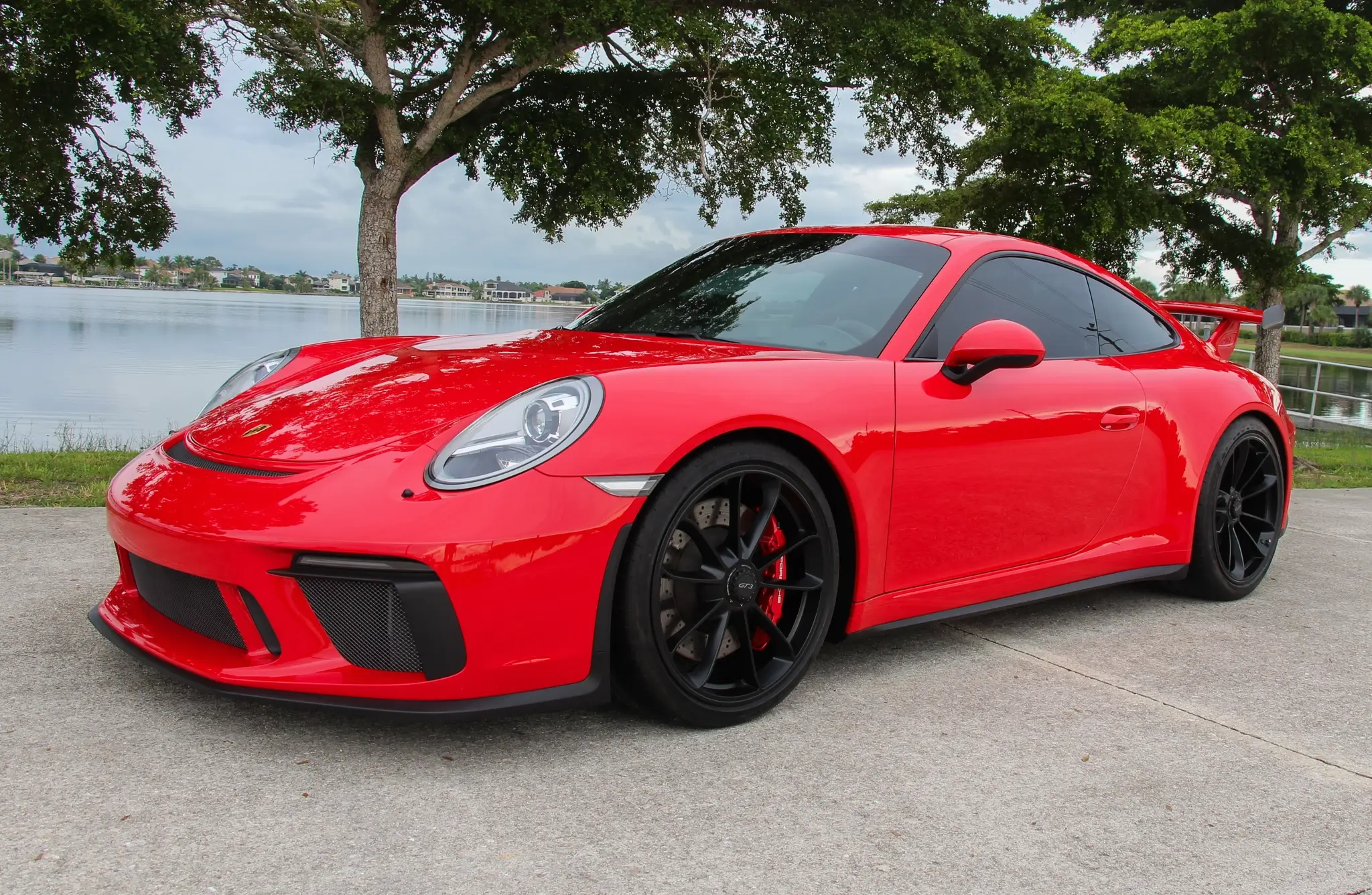 2018 Porsche 911 GT3 sold for $191,250