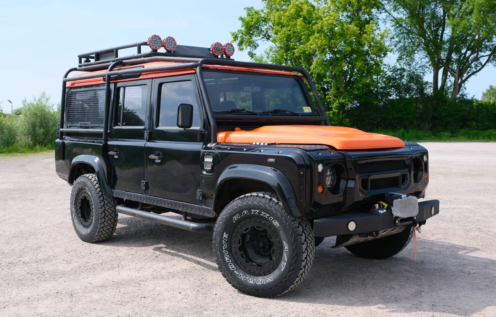 1984 Land Rover 110 sold for $25,000