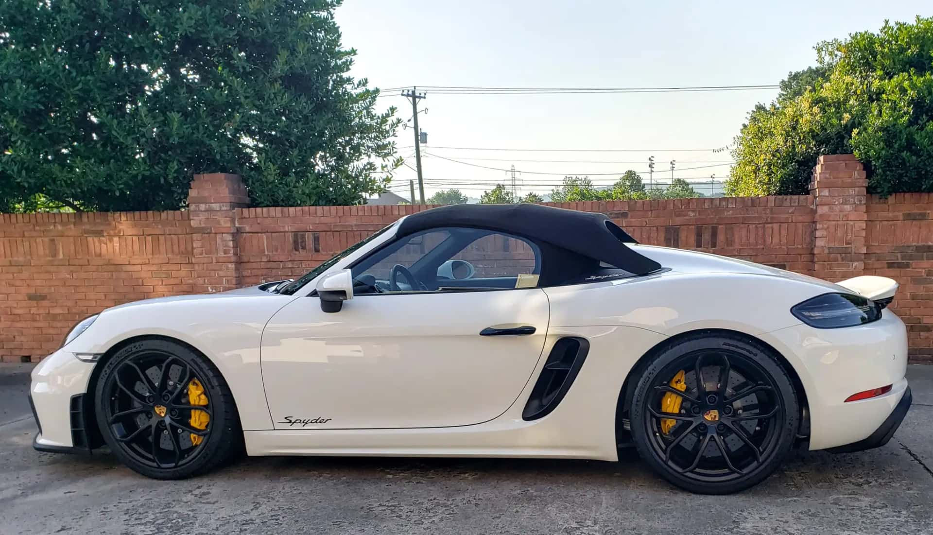 2020 Porsche 718 Boxster Spyder sold for $120,000