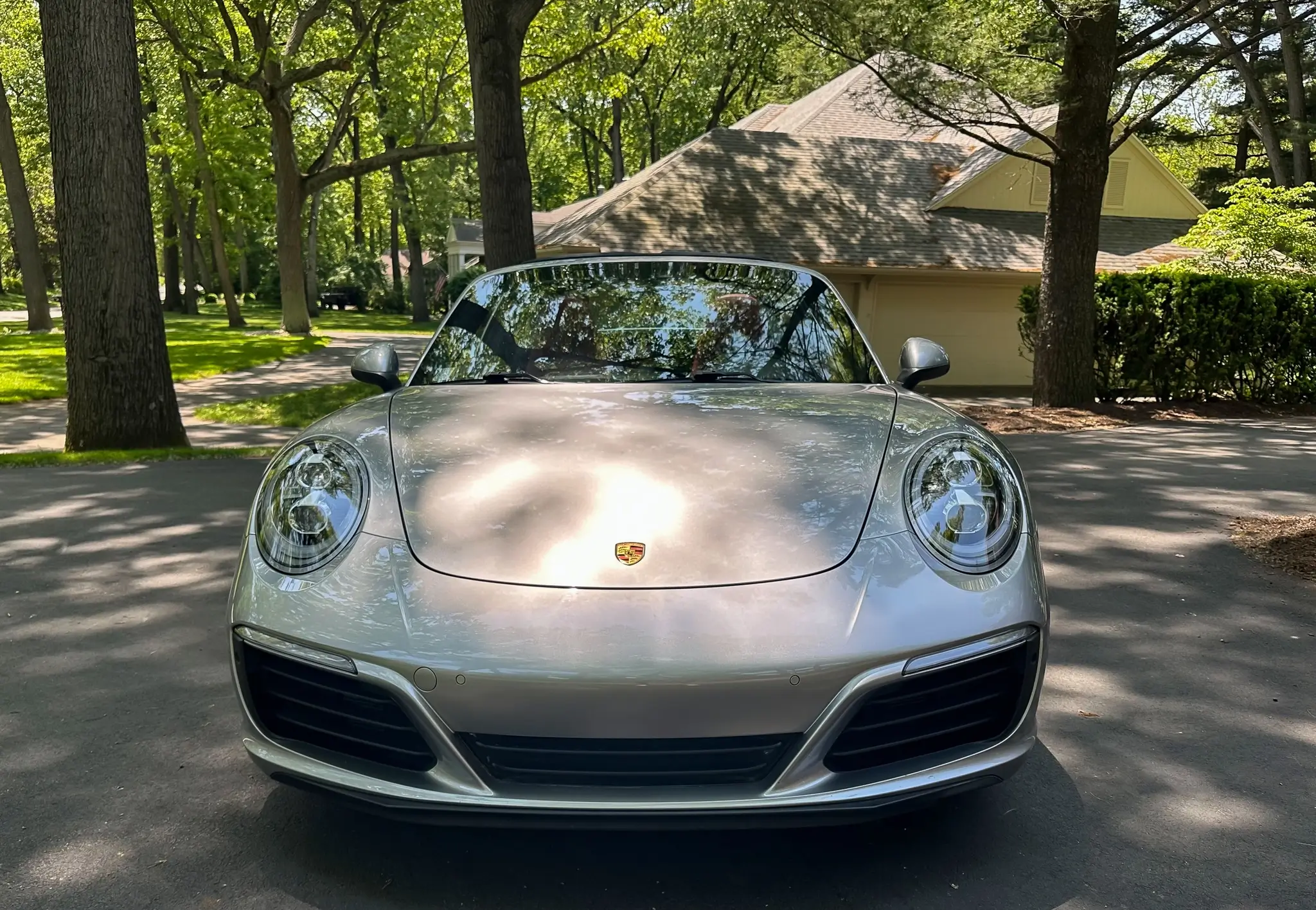 2018 Porsche Targa 4S sold for $126,000