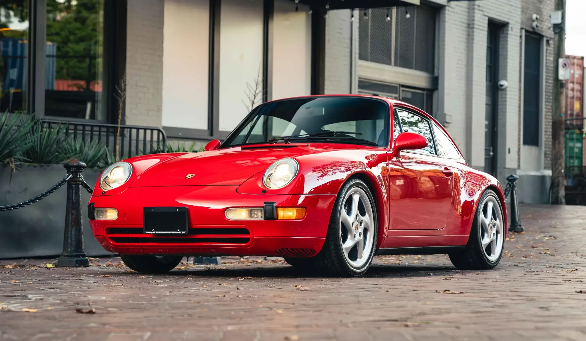 1995 Porsche 911 Carrera sold for $85,000