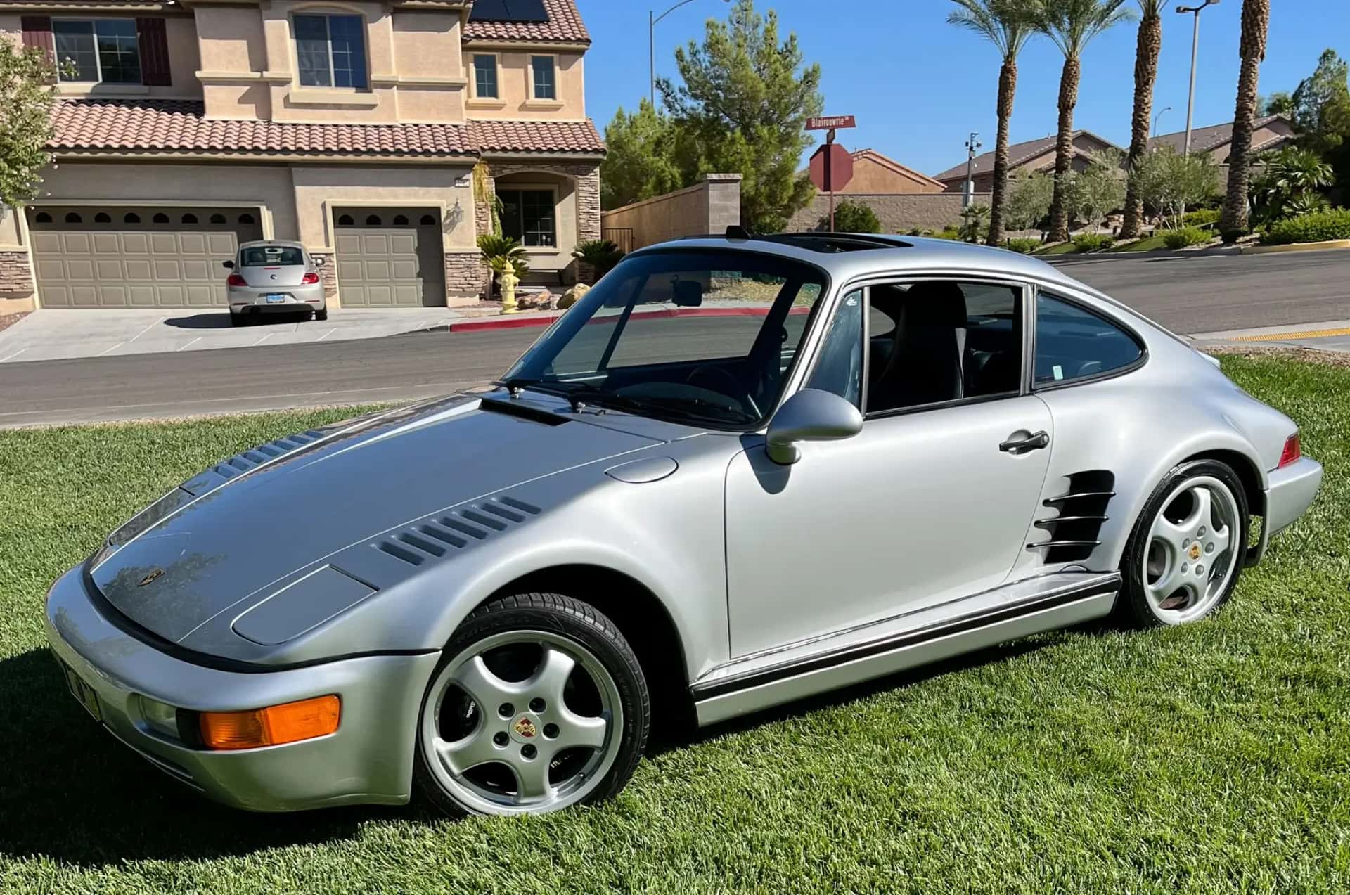 1990 Porsche 911 Carrera 4 sold for $60,000
