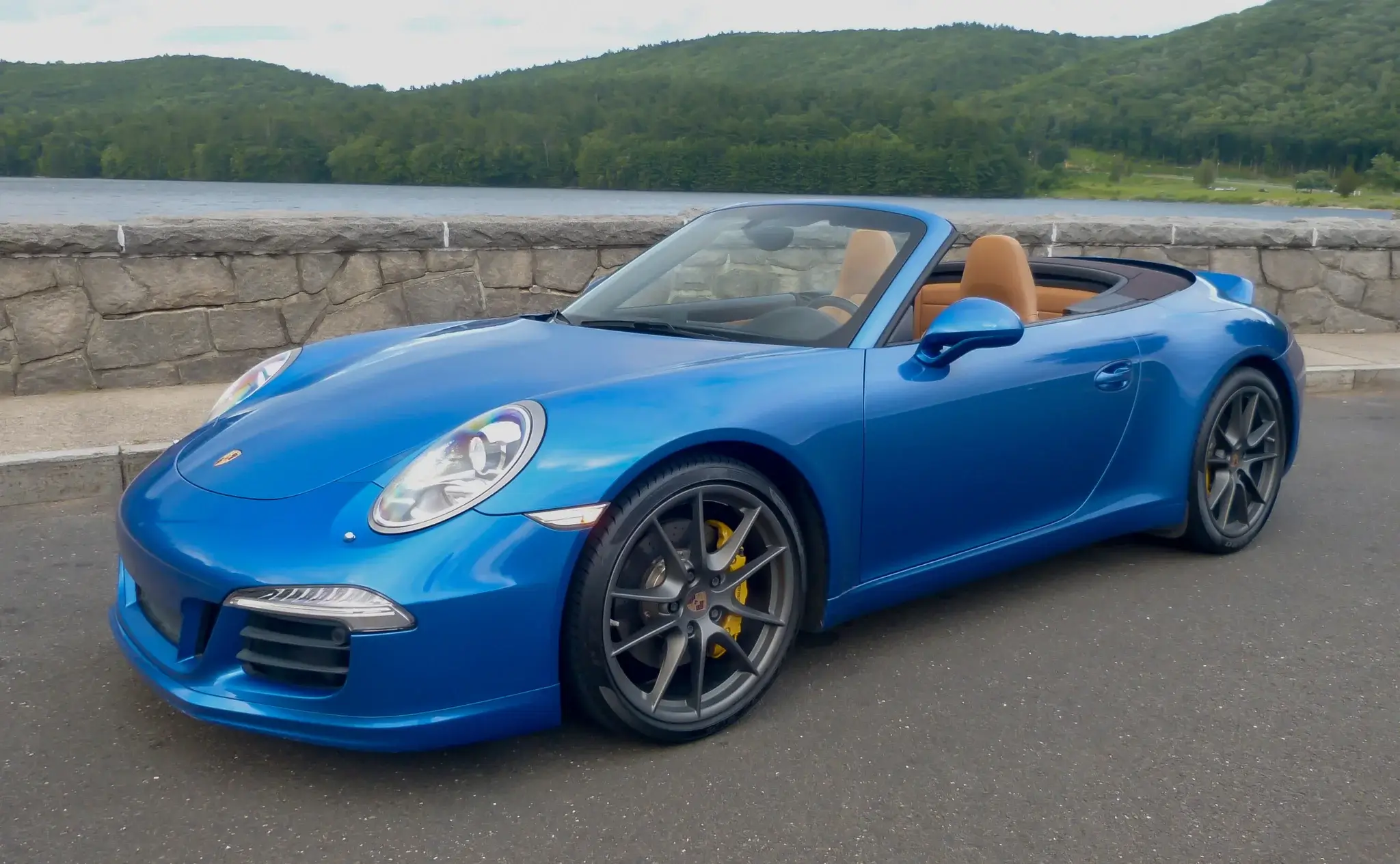 2014 Porsche 911 Carrera S sold for $51,000