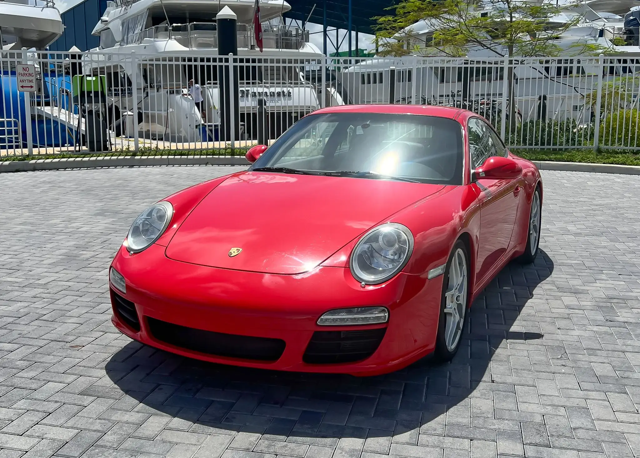 2009 Porsche 911 Carrera sold for $40,000