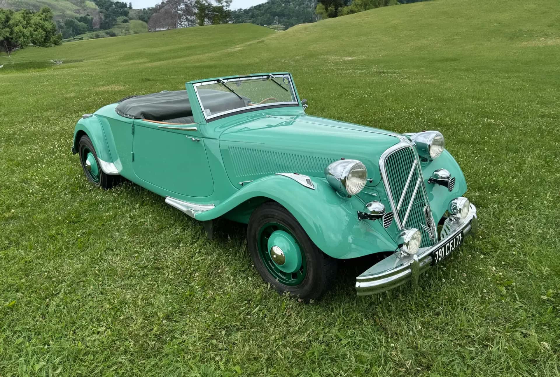 1951 Citroen Traction Avant sold for $54,000