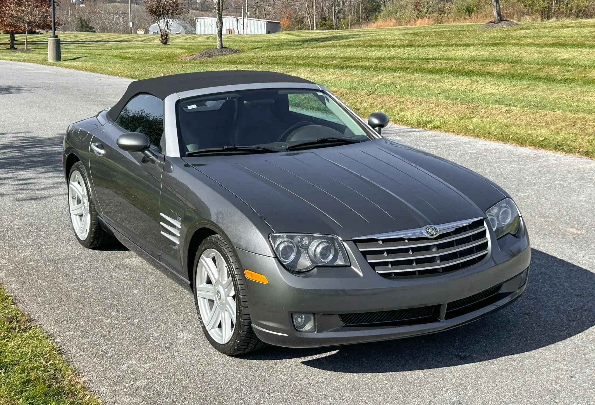 2005 Chrysler Crossfire Roadster sold for $8,500