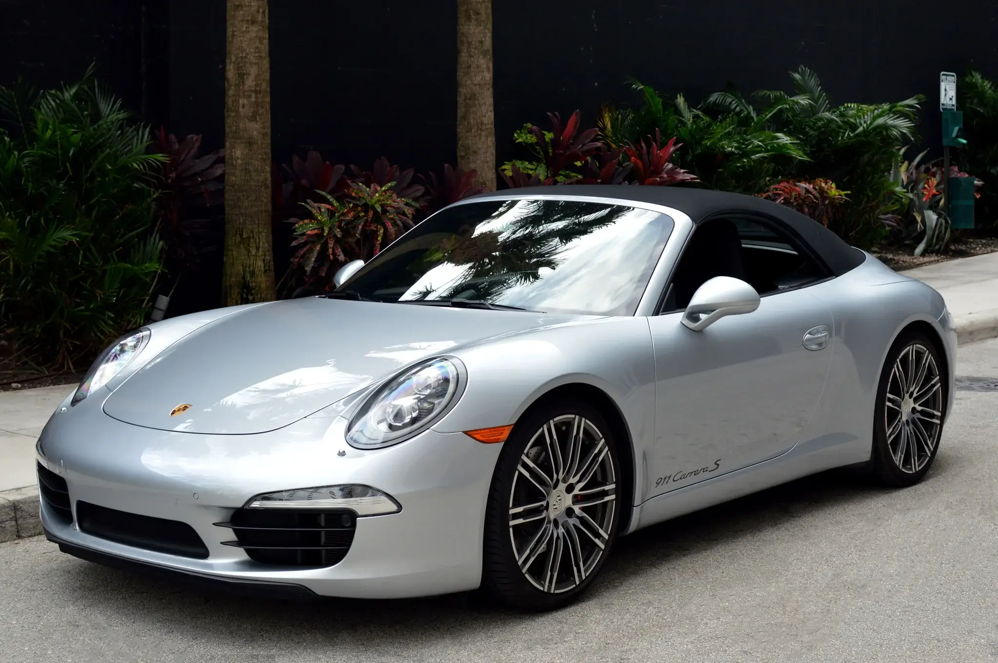 2014 Porsche 911 Carrera S sold for $64,750