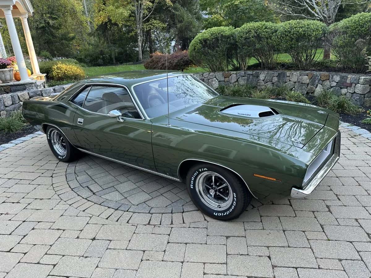 1970 Plymouth Cuda sold for $200,000